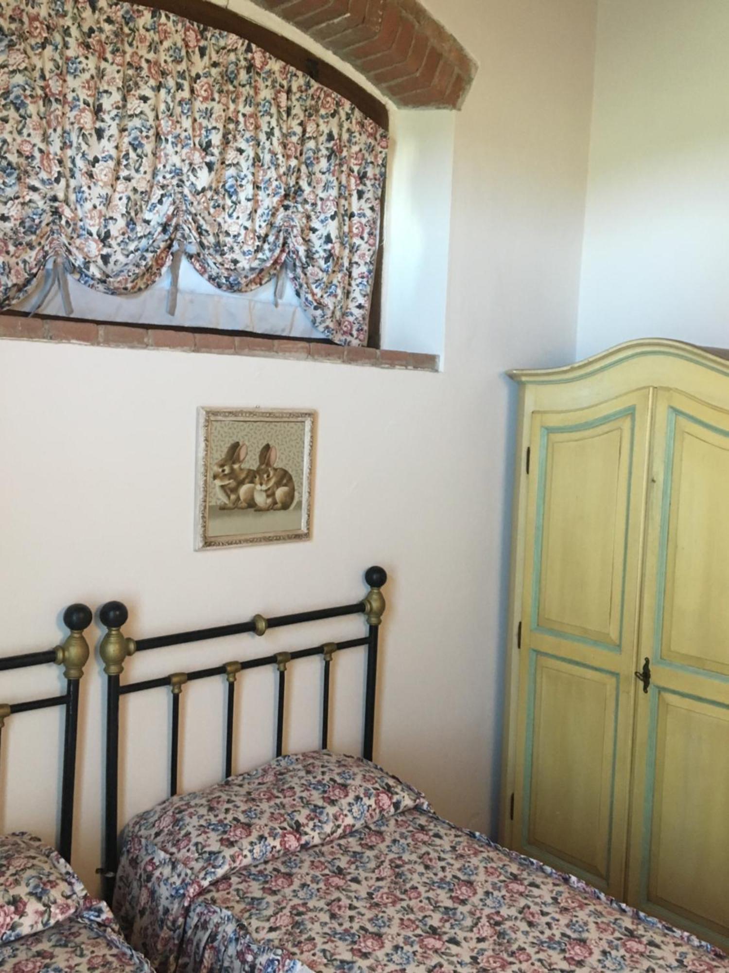 Fattoria Cirene Guest House Follonica Ruang foto