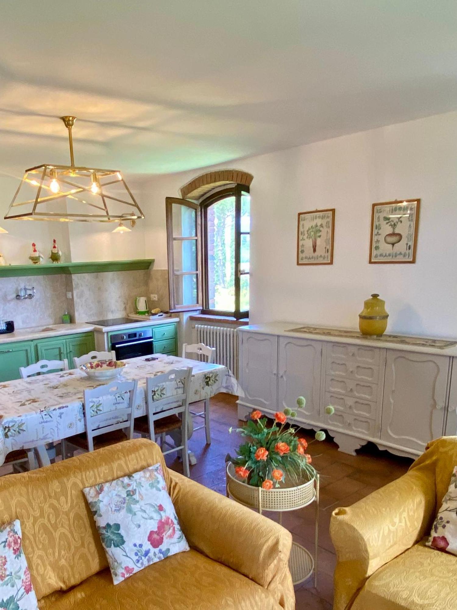 Fattoria Cirene Guest House Follonica Bagian luar foto