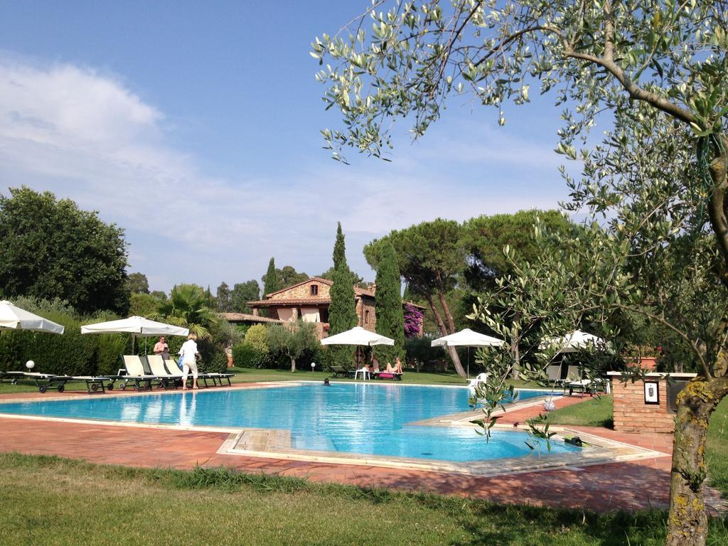Fattoria Cirene Guest House Follonica Bagian luar foto