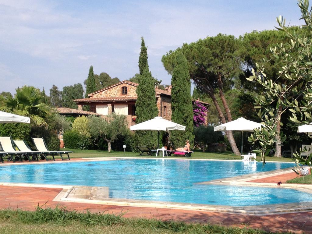 Fattoria Cirene Guest House Follonica Bagian luar foto
