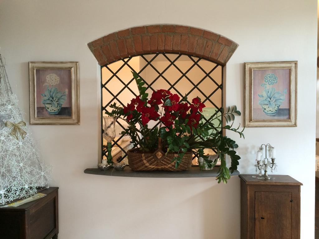 Fattoria Cirene Guest House Follonica Ruang foto